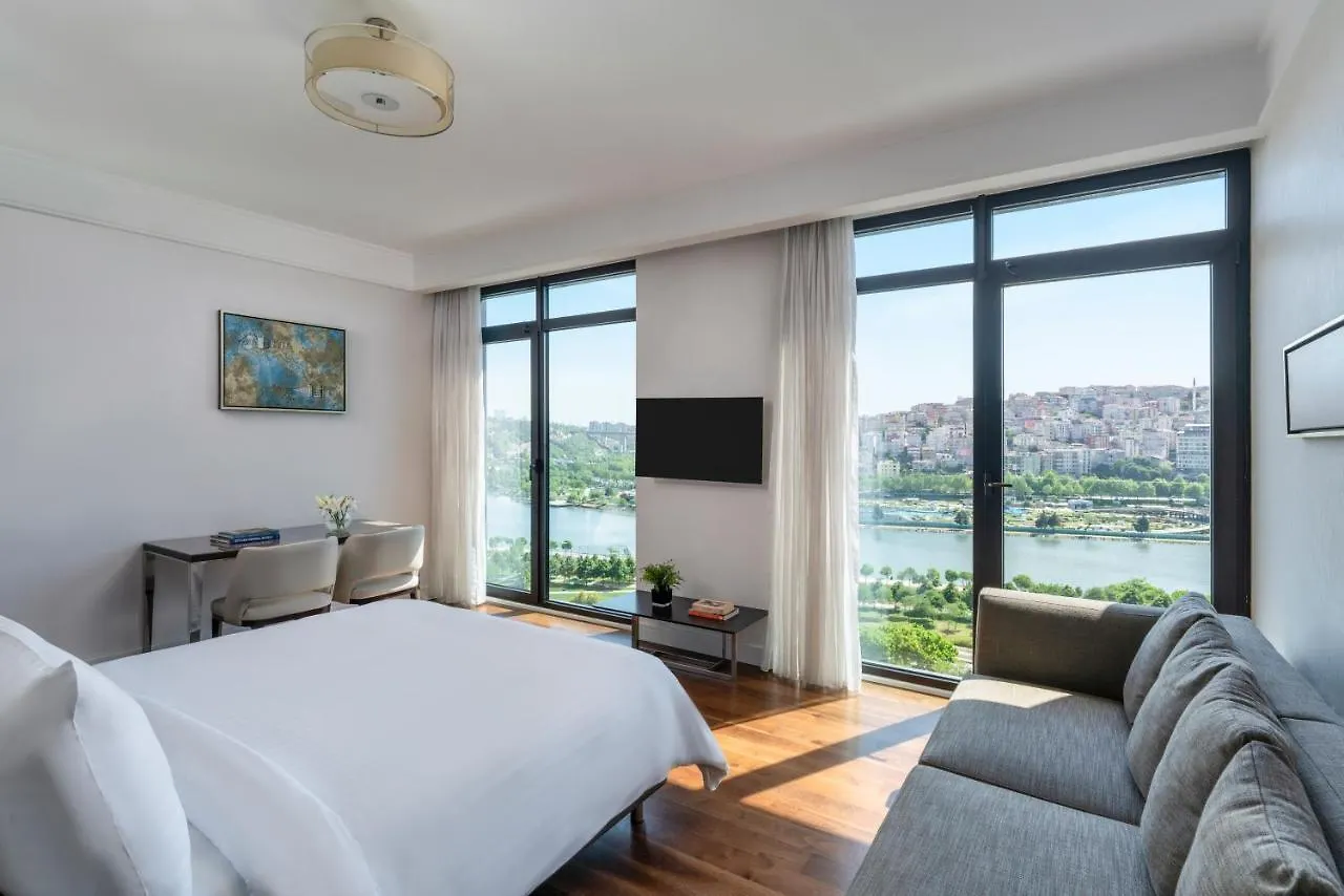 Moevenpick Istanbul Hotel Golden Horn