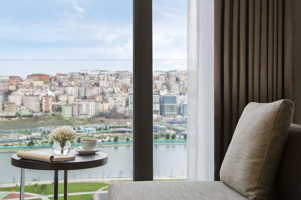 Moevenpick Istanbul Hotel Golden Horn